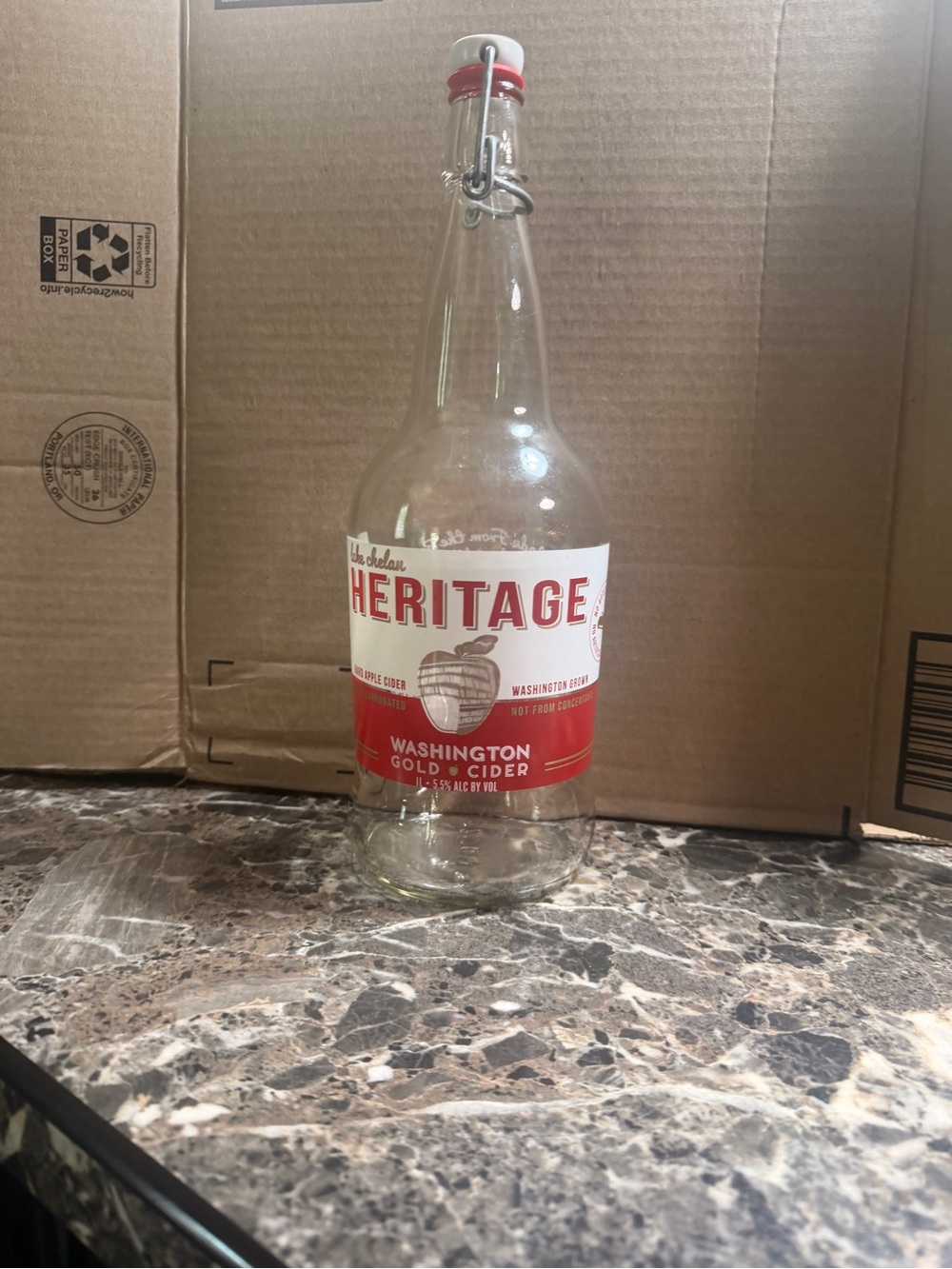 Heritage Clear Glass Flip-Top Cider Bottle with Red Label